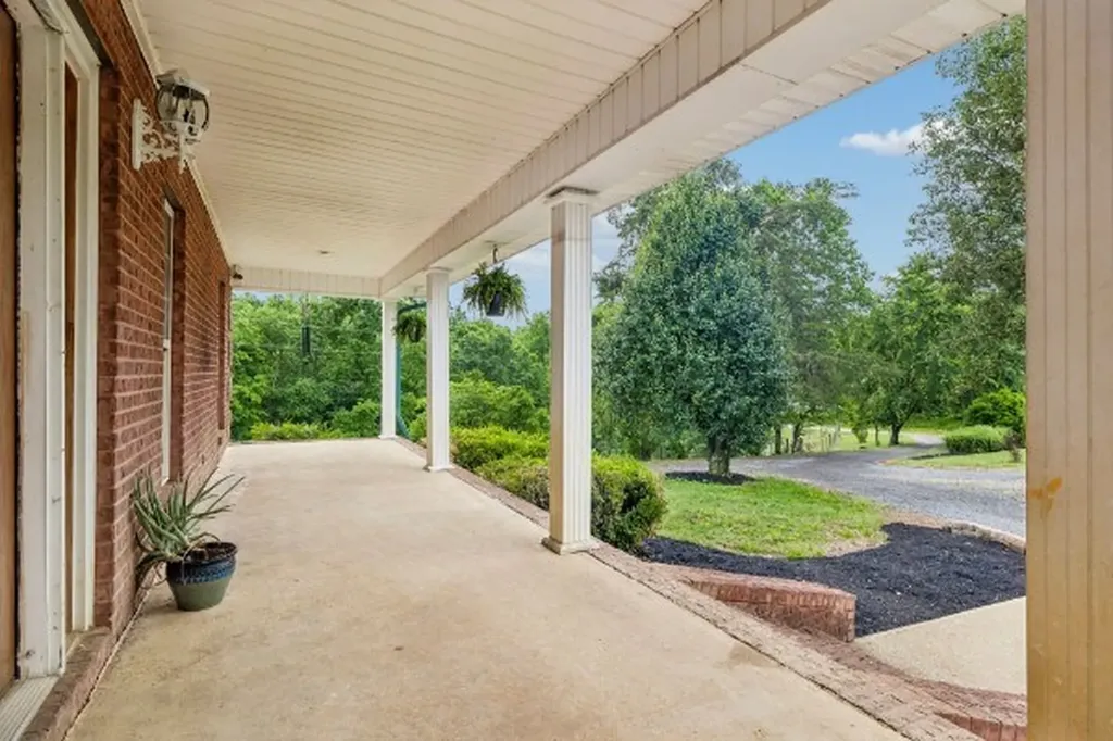 6701 Mccormick Ridge Road Whitleyville TN 38588