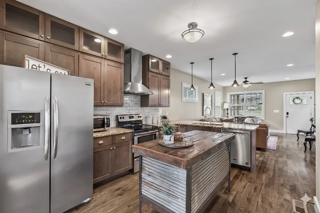 916A Thomas Avenue Nashville TN 37216