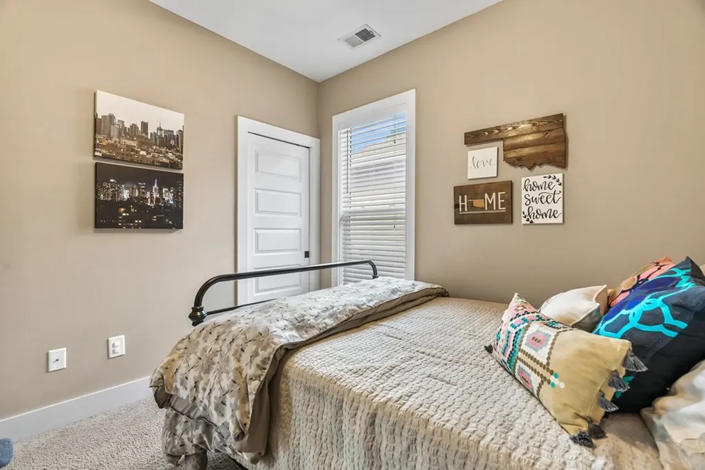 916A Thomas Avenue Nashville TN 37216