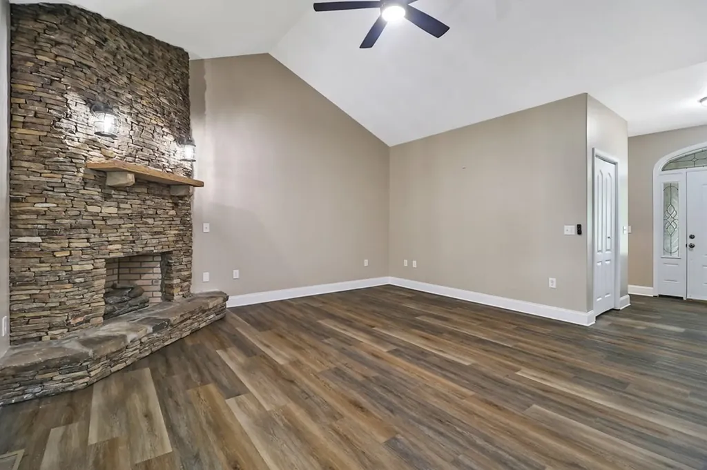 809 Buffalo Trail Clarkrange TN 38553
