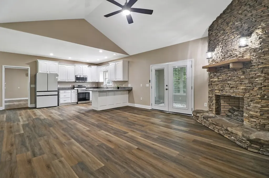 809 Buffalo Trail Clarkrange TN 38553