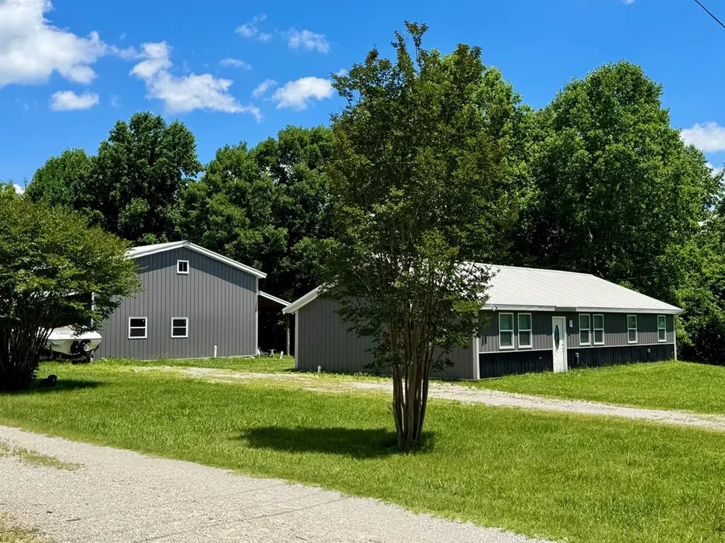 1025 Center Lane Byrdstown TN 38549