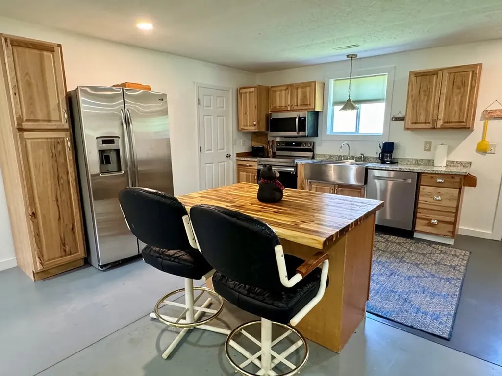 1025 Center Lane Byrdstown TN 38549