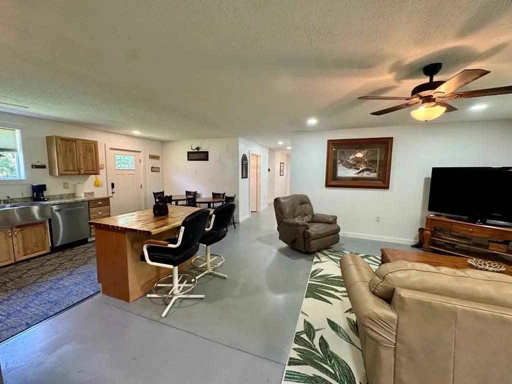 1025 Center Lane Byrdstown TN 38549