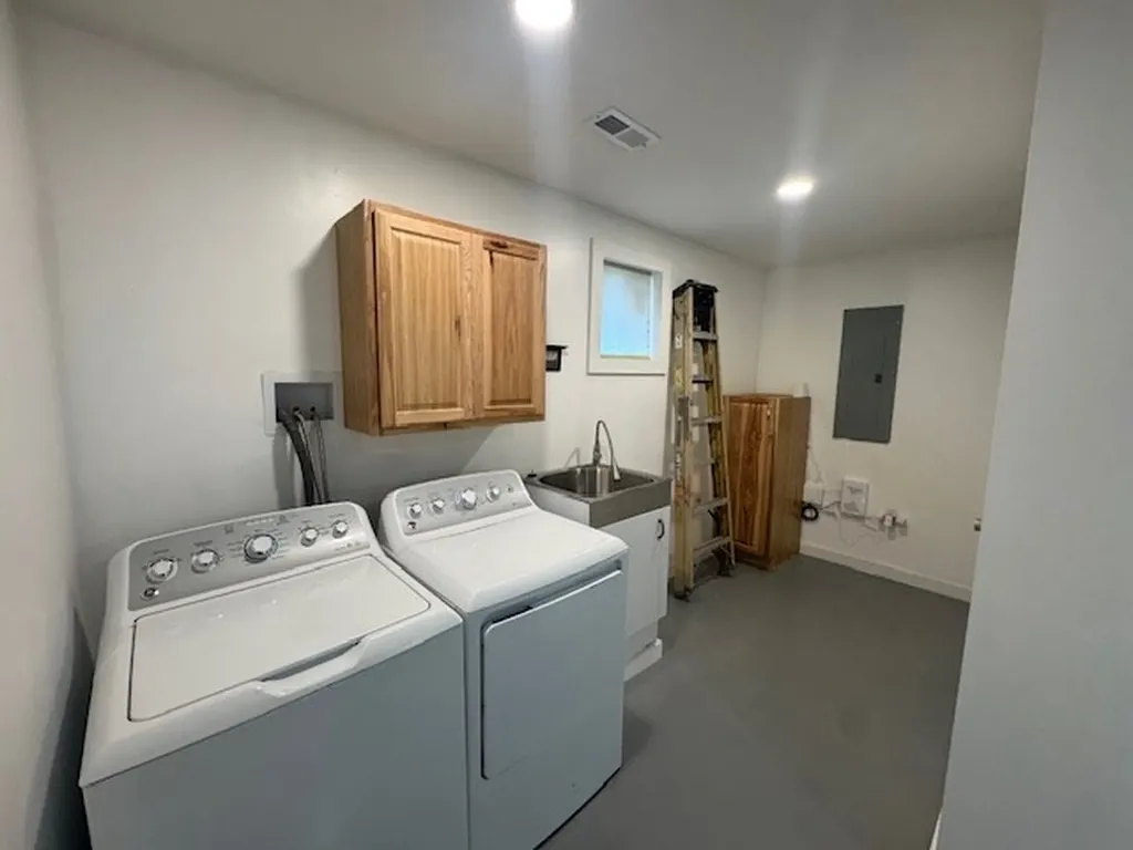 1025 Center Lane Byrdstown TN 38549