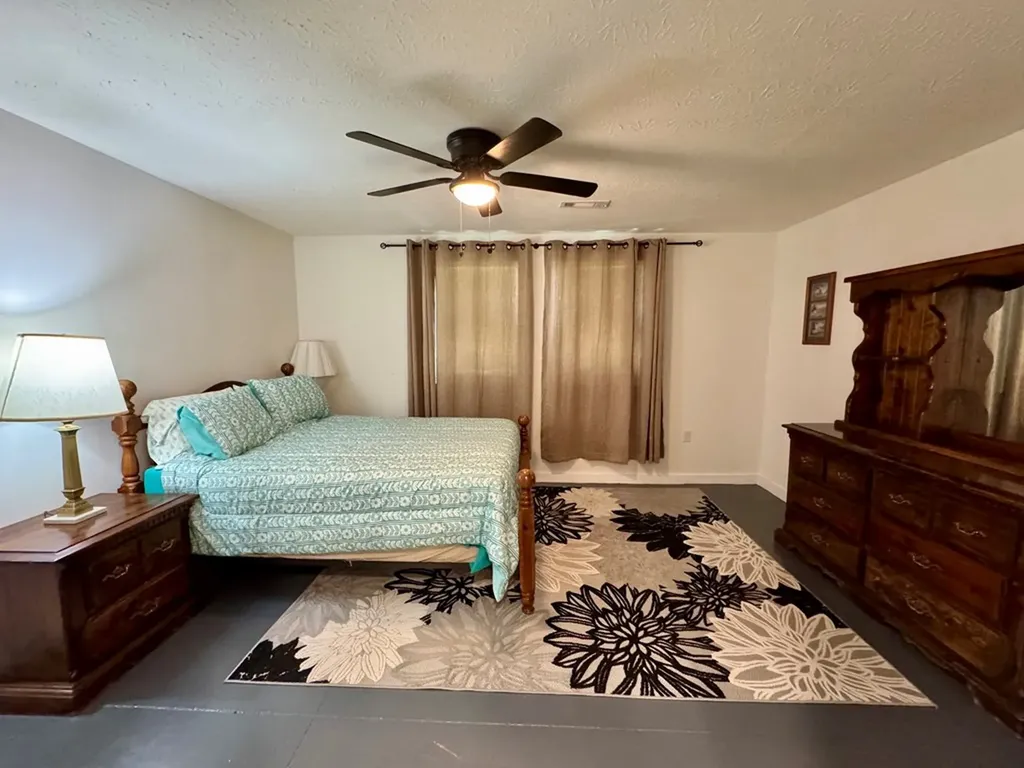 1025 Center Lane Byrdstown TN 38549