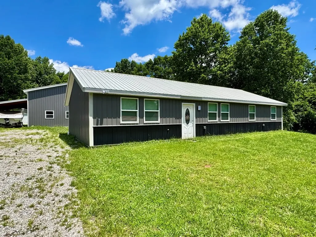 1025 Center Lane Byrdstown TN 38549