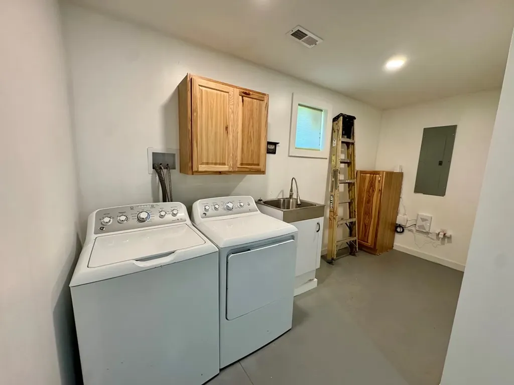 1025 Center Lane Byrdstown TN 38549