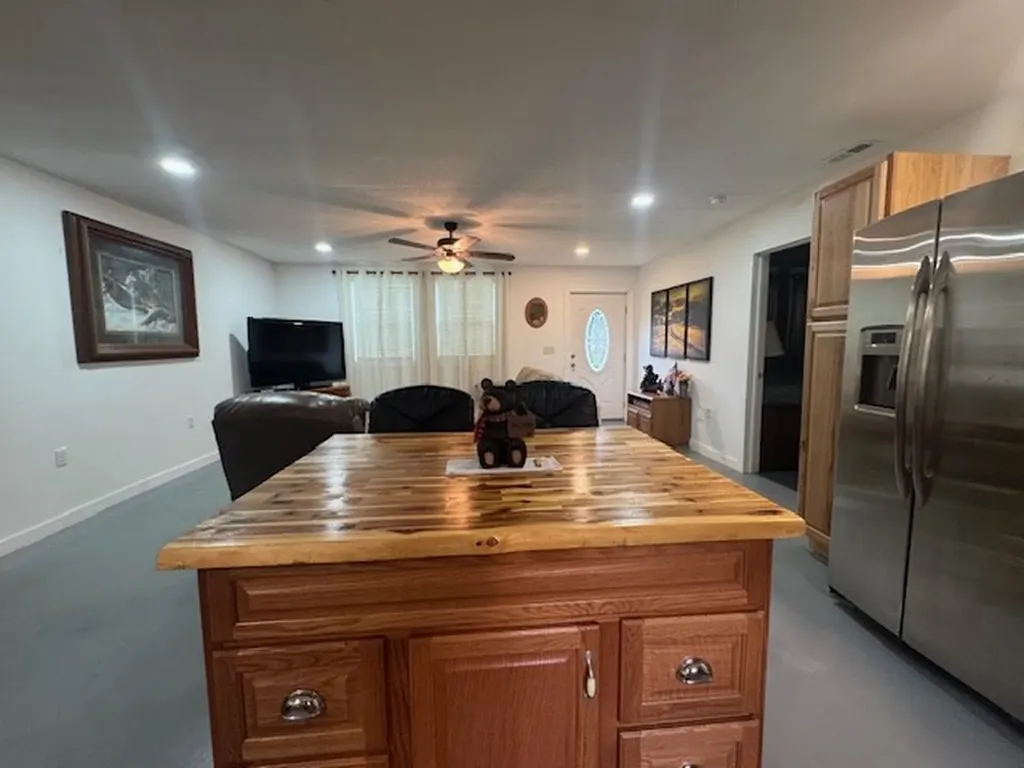 1025 Center Lane Byrdstown TN 38549