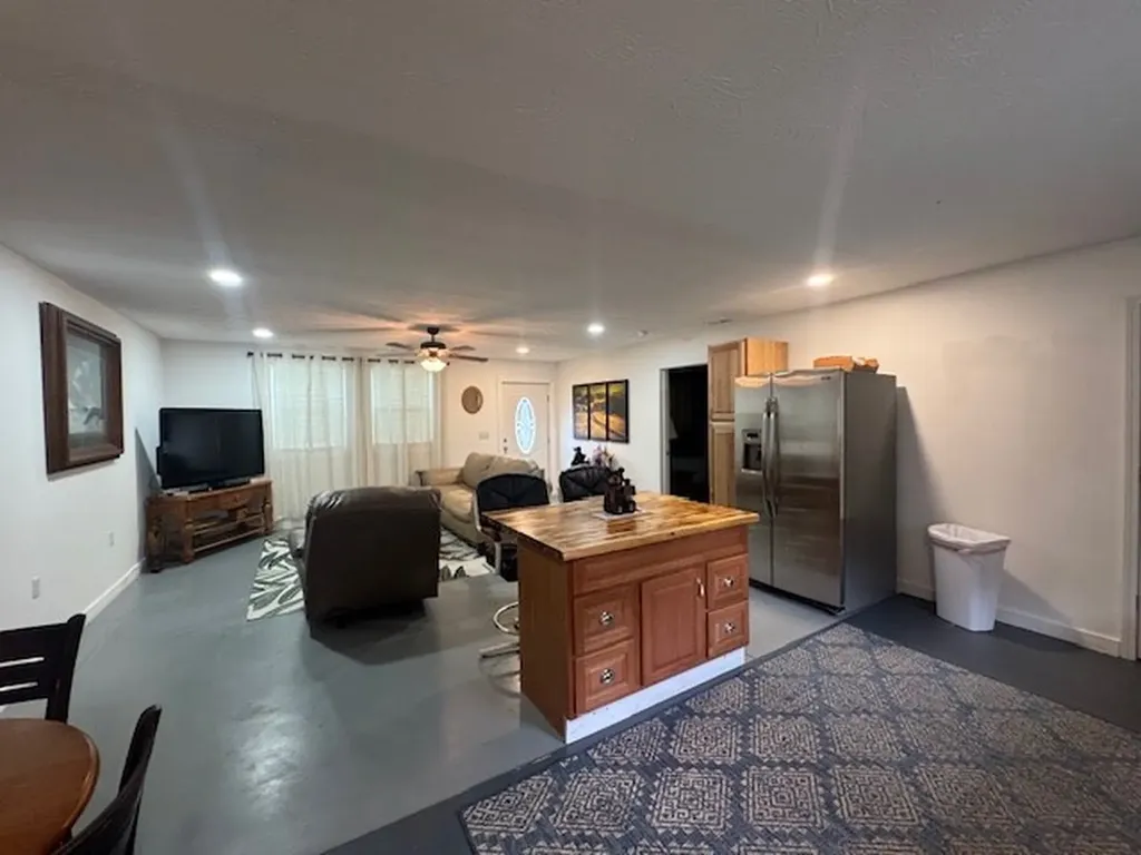 1025 Center Lane Byrdstown TN 38549