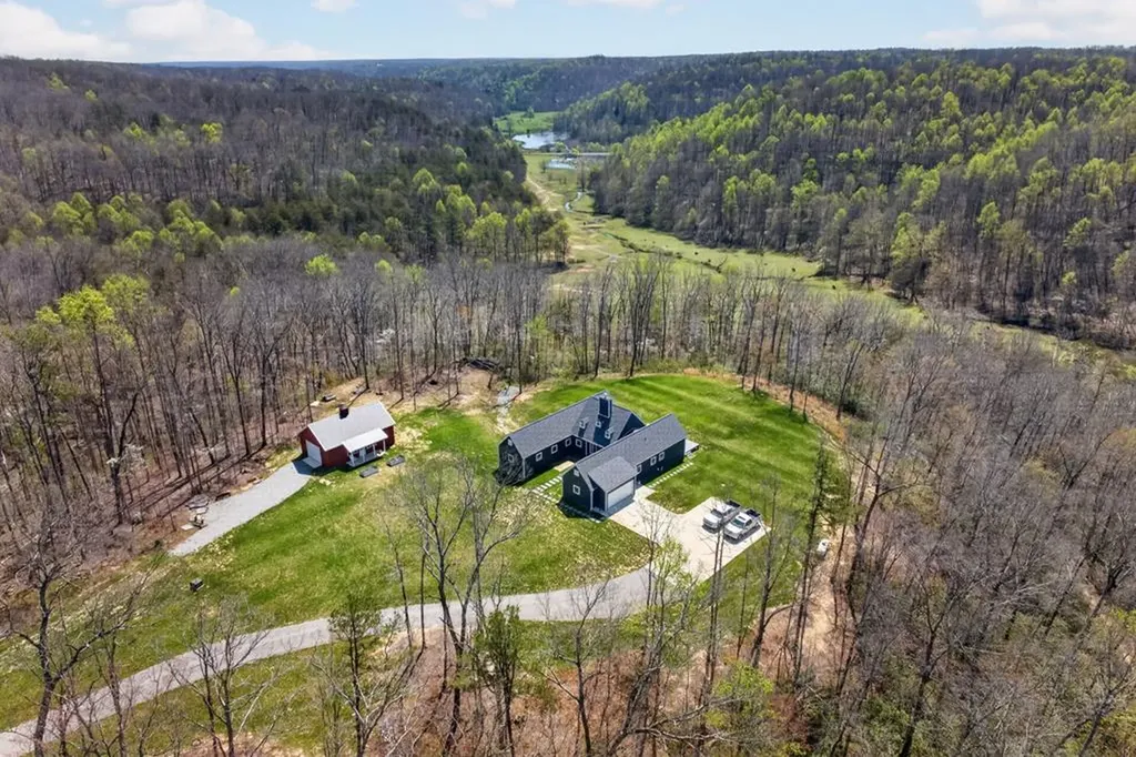 1499 Doe And Fawn Lane Crawford TN 38554