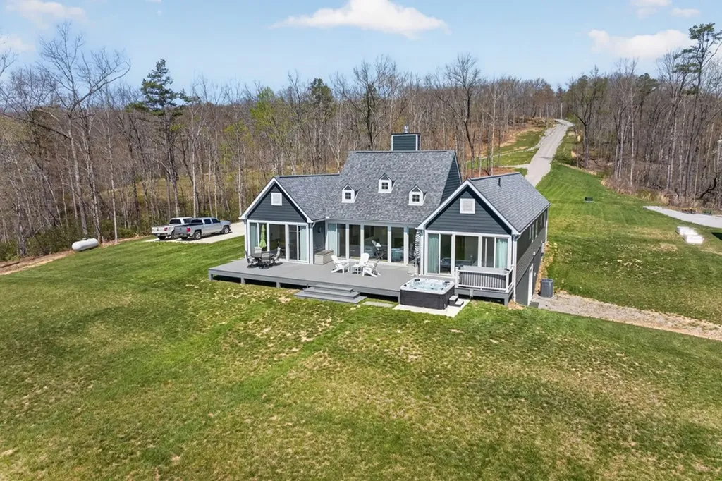 1499 Doe And Fawn Lane Crawford TN 38554
