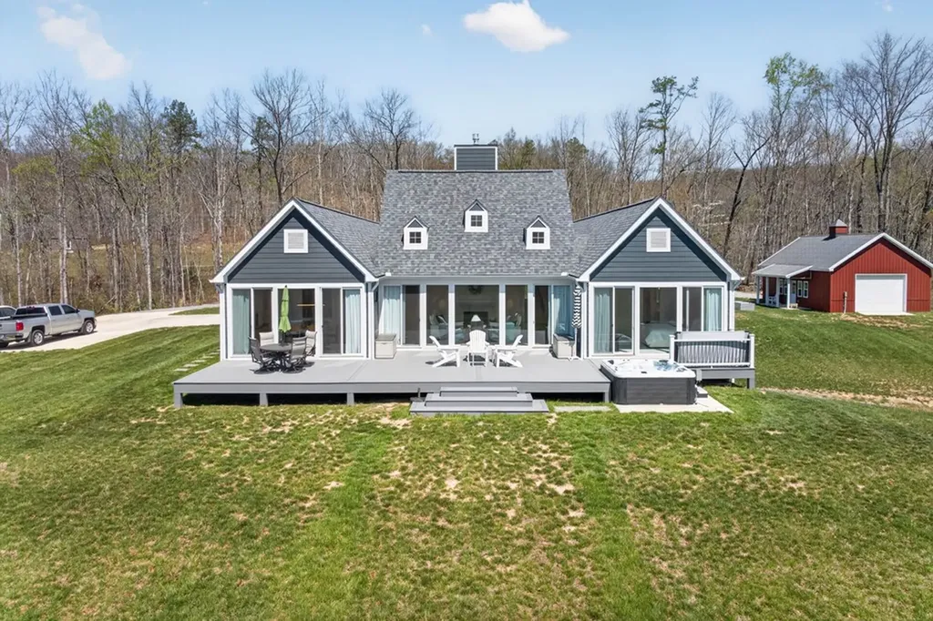 1499 Doe And Fawn Lane Crawford TN 38554