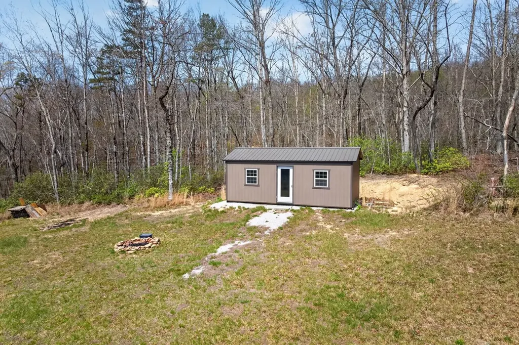 1499 Doe And Fawn Lane Crawford TN 38554