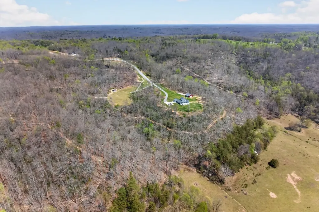 1499 Doe And Fawn Lane Crawford TN 38554