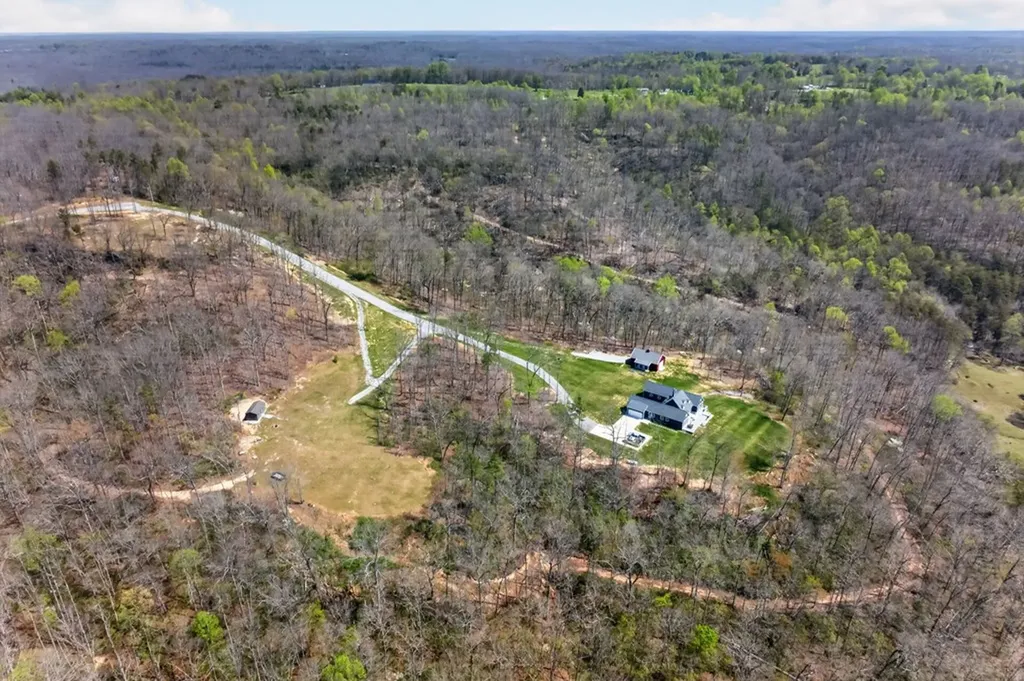 1499 Doe And Fawn Lane Crawford TN 38554