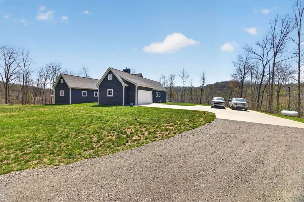 1499 Doe And Fawn Lane Crawford TN 38554