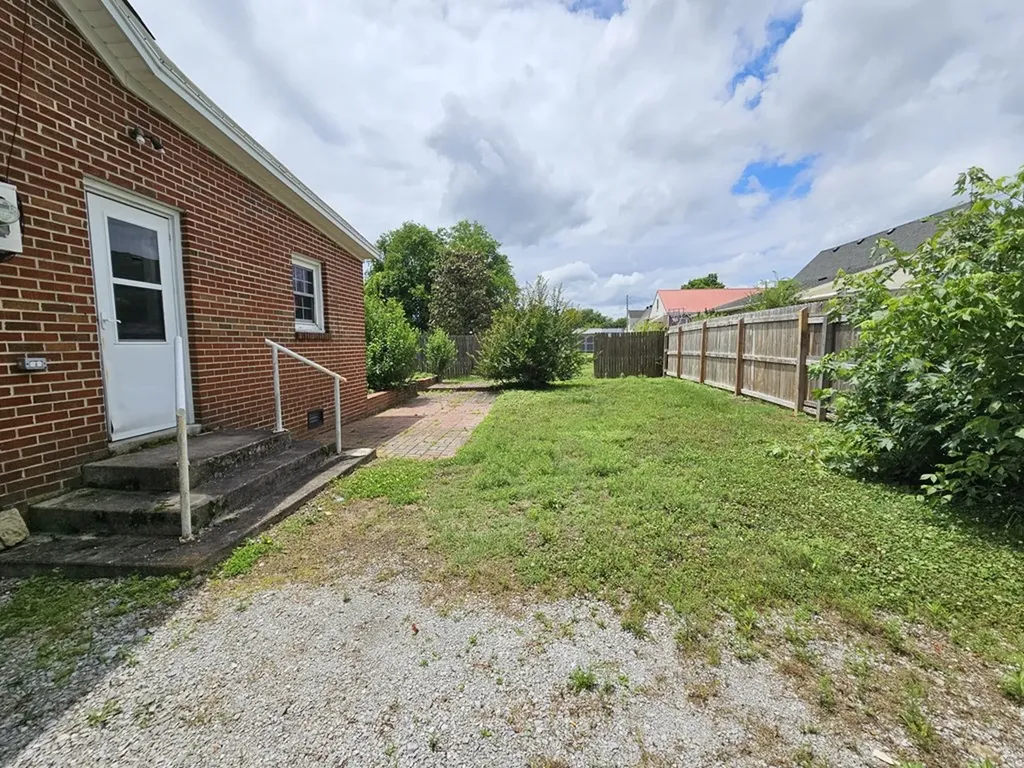 209 Dogwood Street Carthage TN 37030-1309