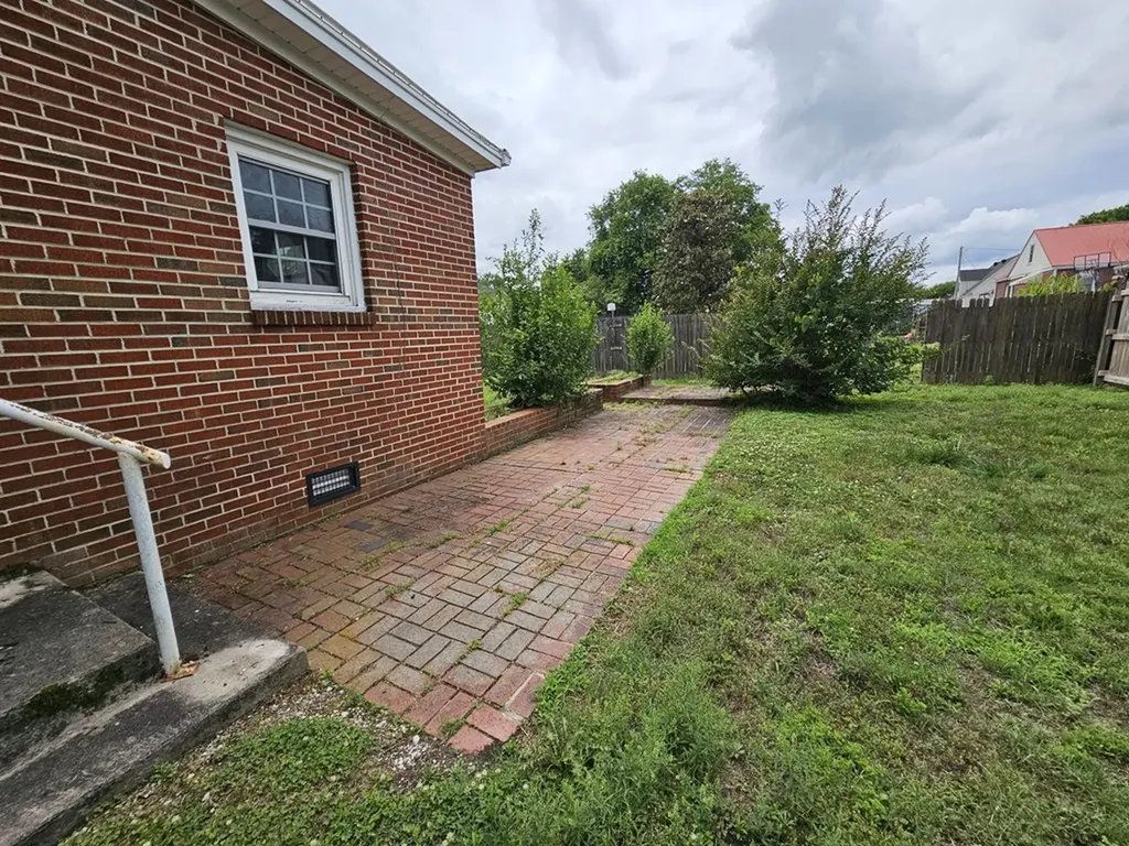 209 Dogwood Street Carthage TN 37030-1309