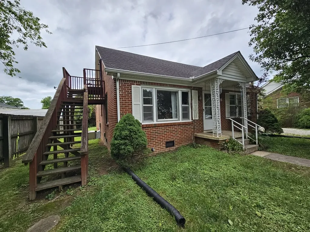 209 Dogwood Street Carthage TN 37030-1309
