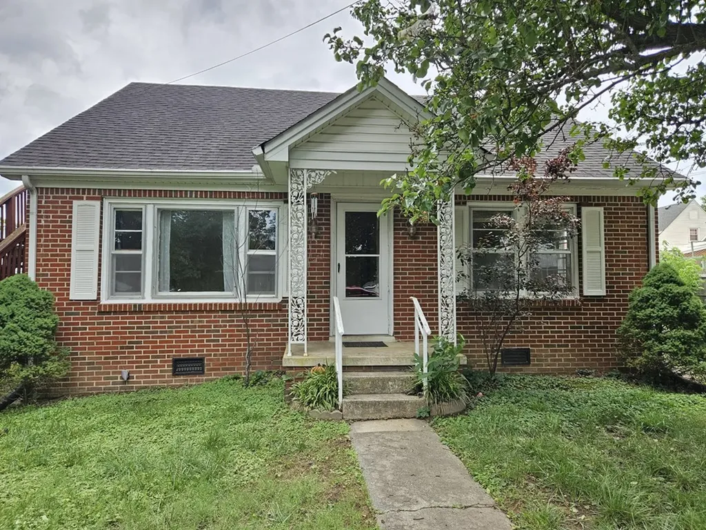 209 Dogwood Street Carthage TN 37030-1309