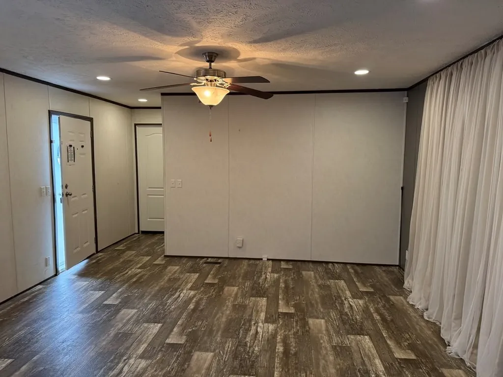1366 Pearl Hinds Road Jamestown TN 38556