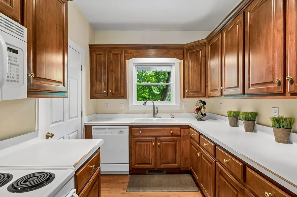 8 Matthews Mountain Lane Carthage TN 37030