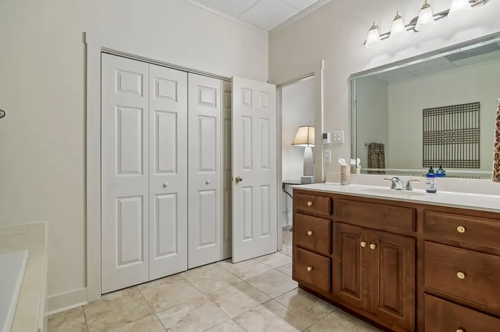 8 Matthews Mountain Lane Carthage TN 37030