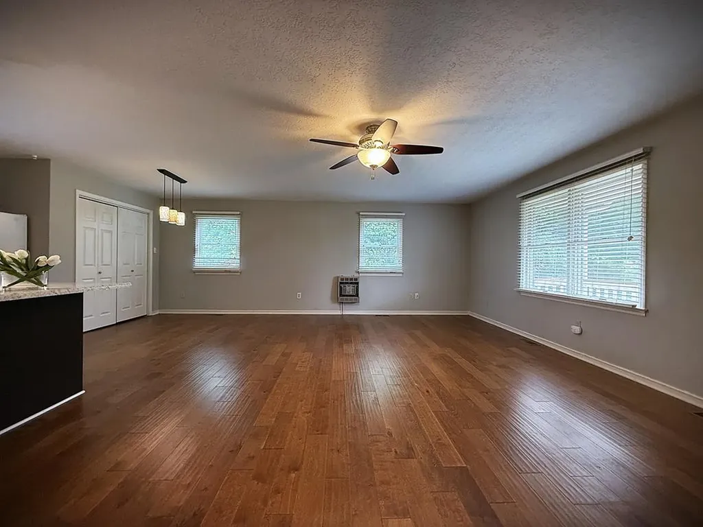 1880 Charles Hennessee Road Sparta TN 38583
