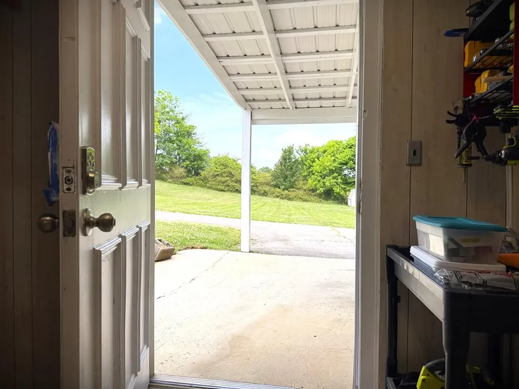 1880 Charles Hennessee Road Sparta TN 38583