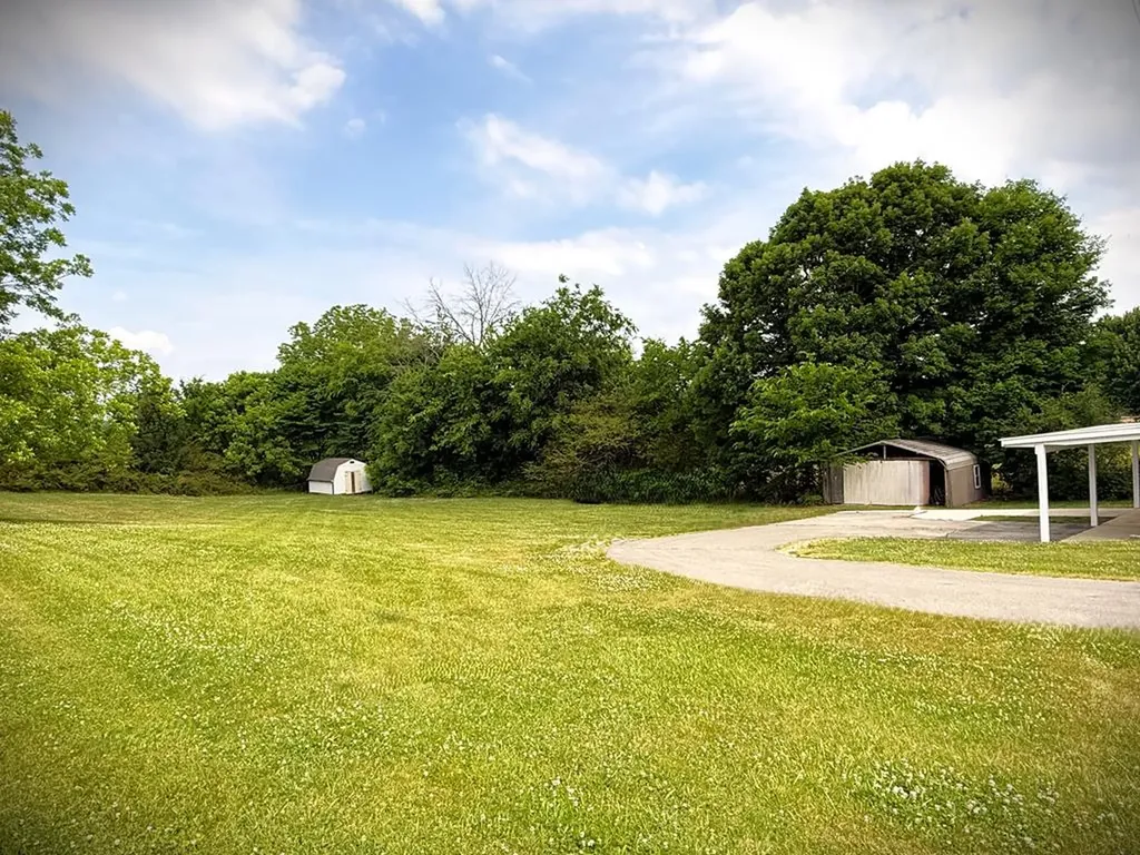 1880 Charles Hennessee Road Sparta TN 38583