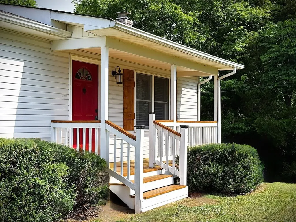 1880 Charles Hennessee Road Sparta TN 38583