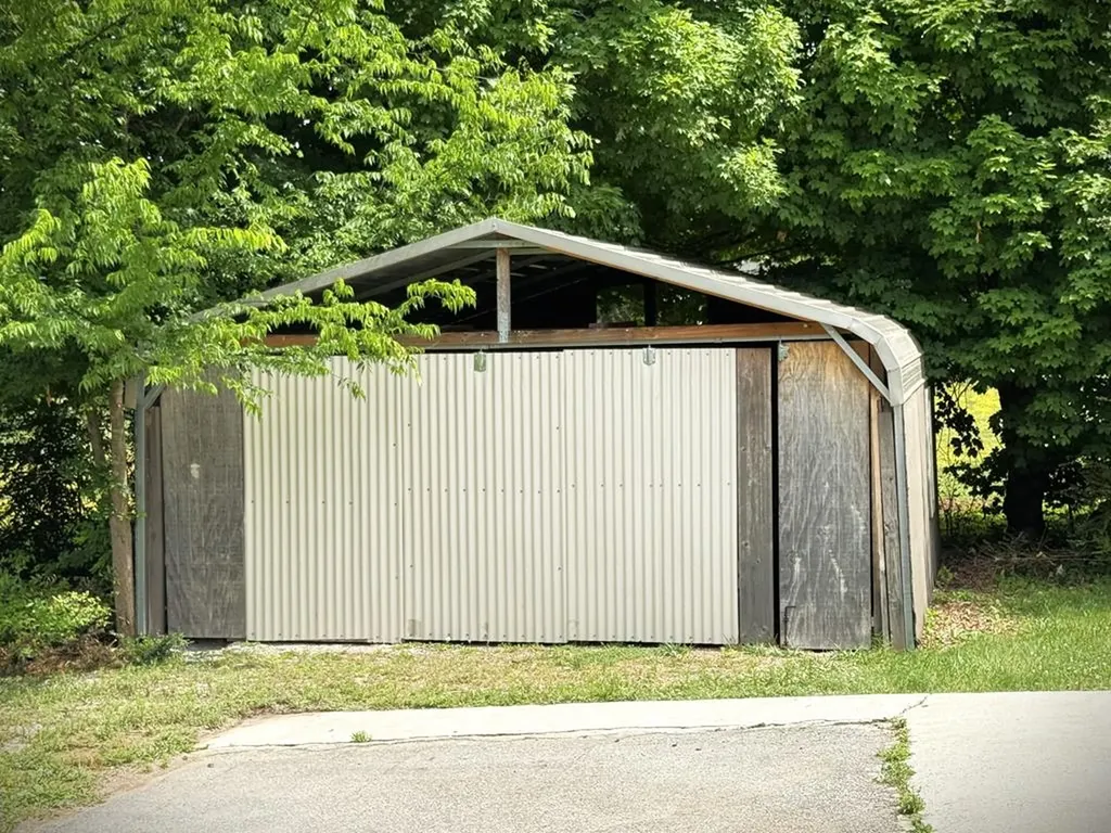 1880 Charles Hennessee Road Sparta TN 38583