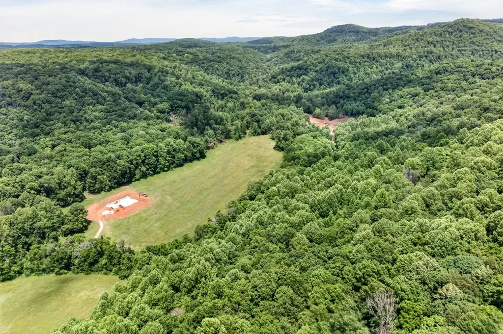 1088 Lee Hollow Road Sparta TN 38583