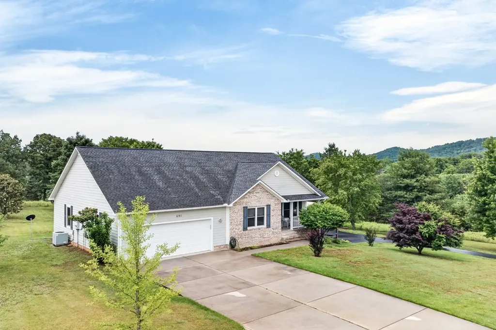 491 Autumn Hills Drive Rickman TN 38580