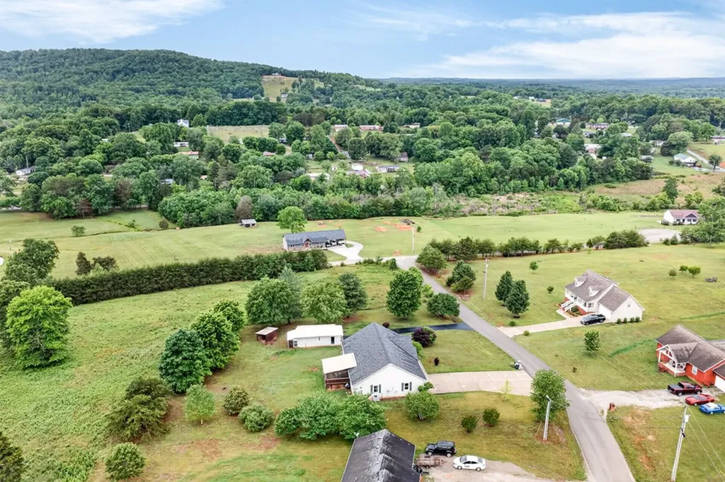 491 Autumn Hills Drive Rickman TN 38580