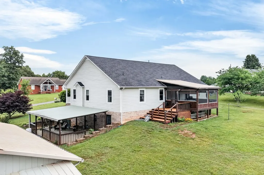 491 Autumn Hills Drive Rickman TN 38580