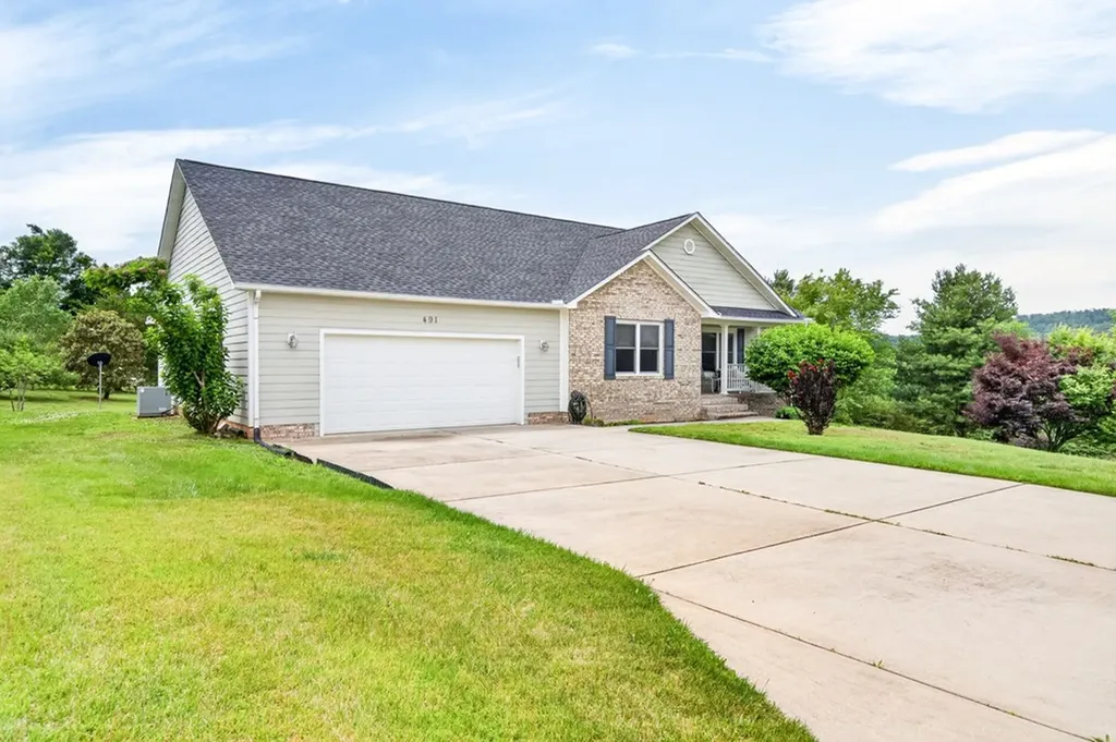 491 Autumn Hills Drive Rickman TN 38580