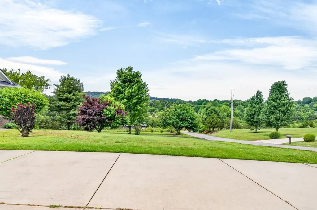 491 Autumn Hills Drive Rickman TN 38580