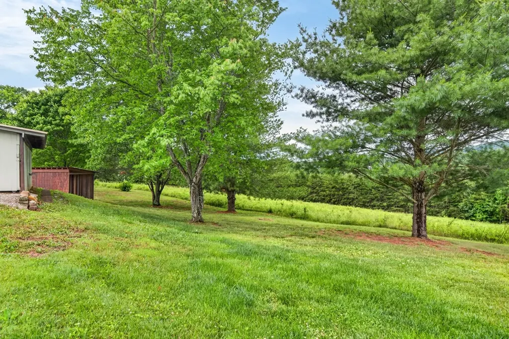 491 Autumn Hills Drive Rickman TN 38580