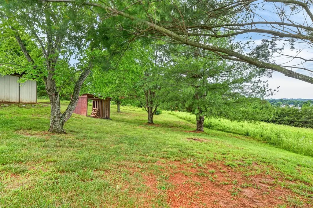 491 Autumn Hills Drive Rickman TN 38580