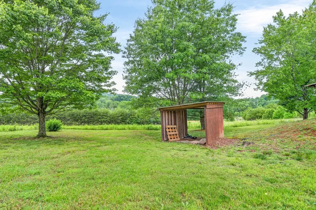 491 Autumn Hills Drive Rickman TN 38580
