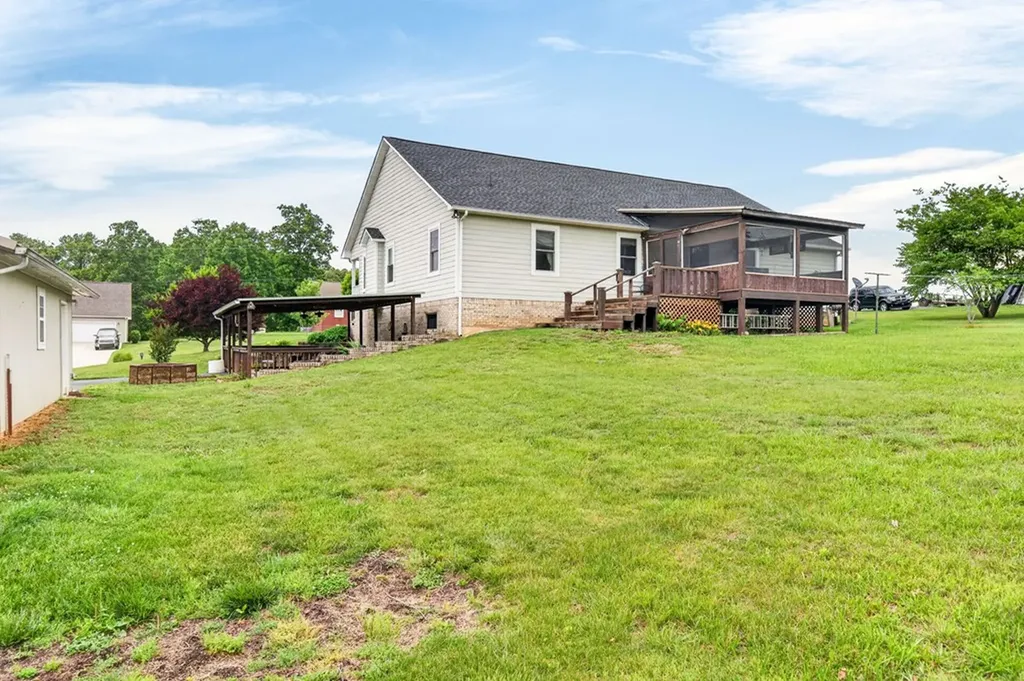 491 Autumn Hills Drive Rickman TN 38580