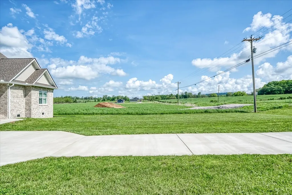 1200 Duck Pond Road Sparta TN 38583