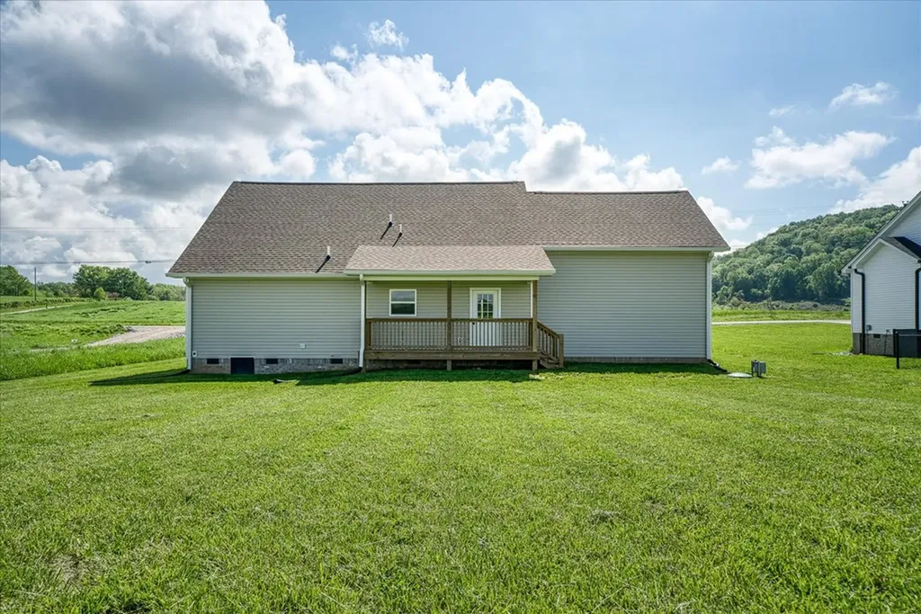 1200 Duck Pond Road Sparta TN 38583