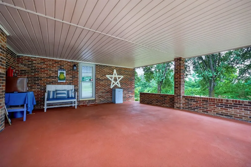 1755 Burgess Falls Road Sparta TN 38583