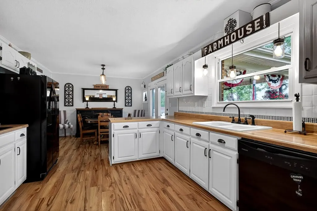 1755 Burgess Falls Road Sparta TN 38583