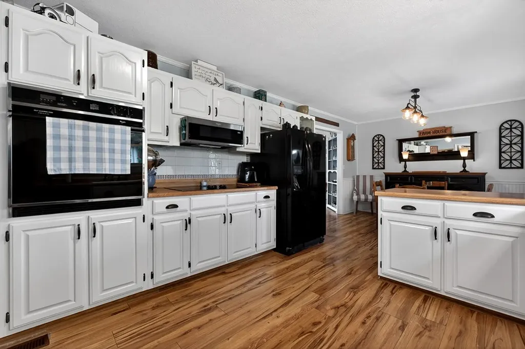 1755 Burgess Falls Road Sparta TN 38583