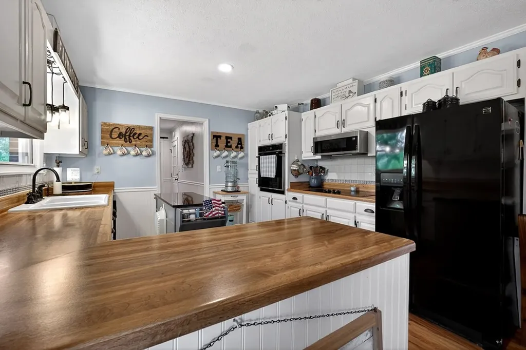 1755 Burgess Falls Road Sparta TN 38583