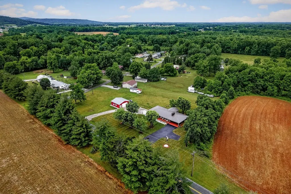 1755 Burgess Falls Road Sparta TN 38583
